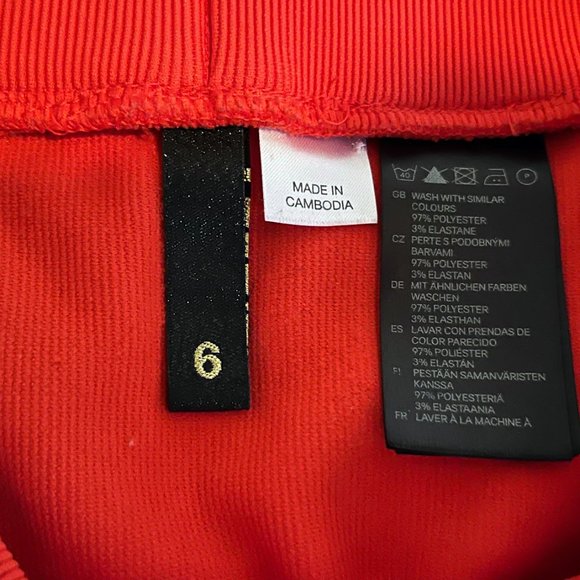 Divided (H&M) Cherry Red fitted Mini Skirt (Size 6) - Picture 3 of 5